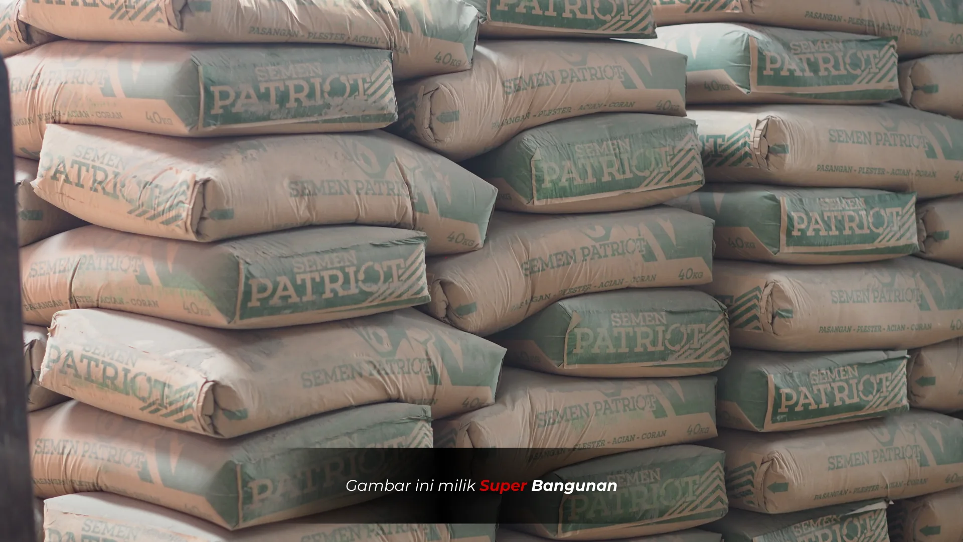 Semen Patriot sebagai jenis semen tipe PCC (Portland Composite Cement) yang tersedia dalam kemasan 40 kg dan 50 kg