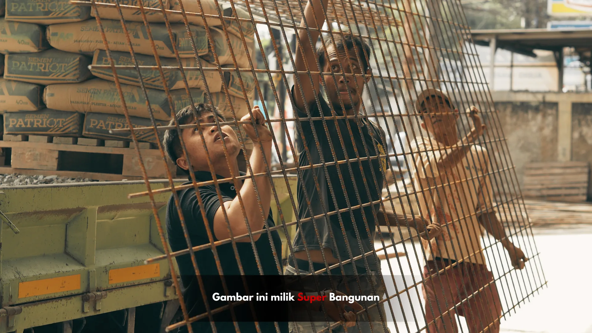 pelayanan-pengiriman-material-super-bangunan